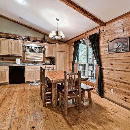 Secluded 2 Story Cabin Pool Wifi Smart Tvs Eureka Springs Ngoại thất bức ảnh
